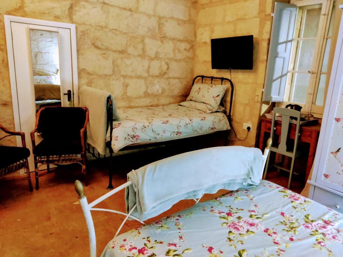 The Garden Gate Bed & Breakfast ซานนัต ภายนอก รูปภาพ