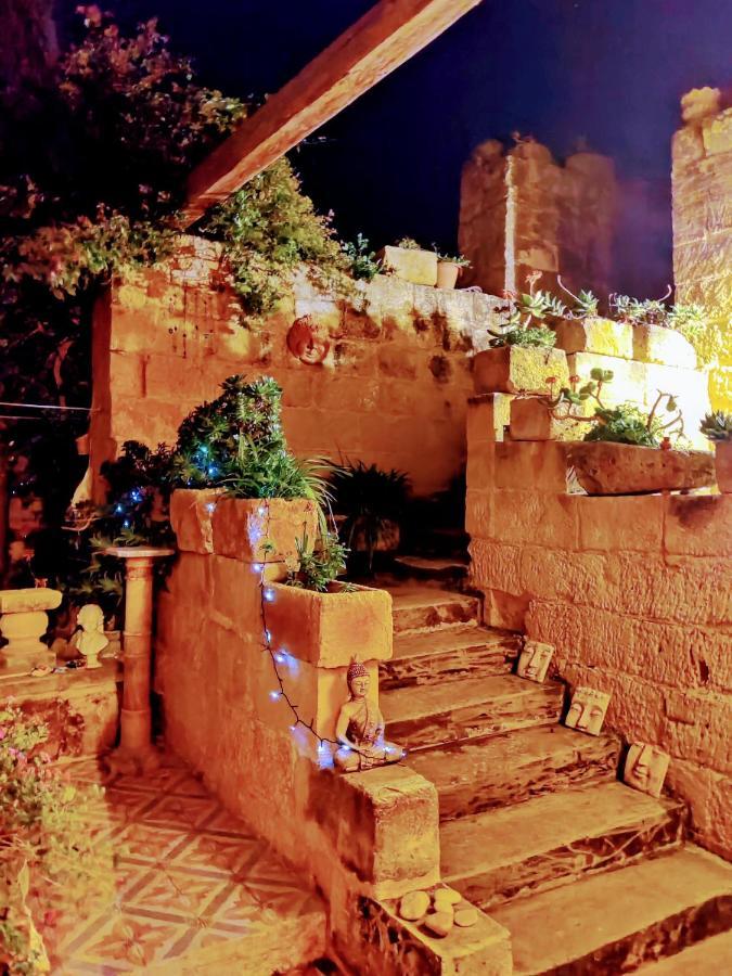 The Garden Gate Bed & Breakfast ซานนัต ภายนอก รูปภาพ