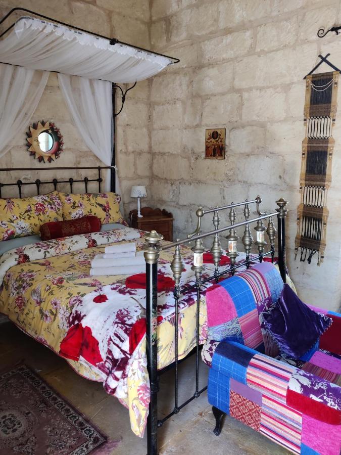 The Garden Gate Bed & Breakfast ซานนัต ภายนอก รูปภาพ